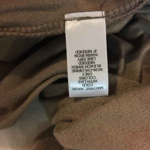 TAUPE top w/ cutout yolk. Super soft & comfy - Picture 7 of 7